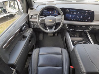 2025 Chevrolet Suburban LT