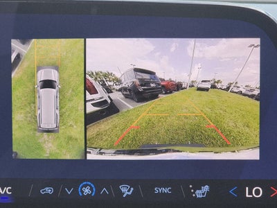 2025 Chevrolet Suburban LT
