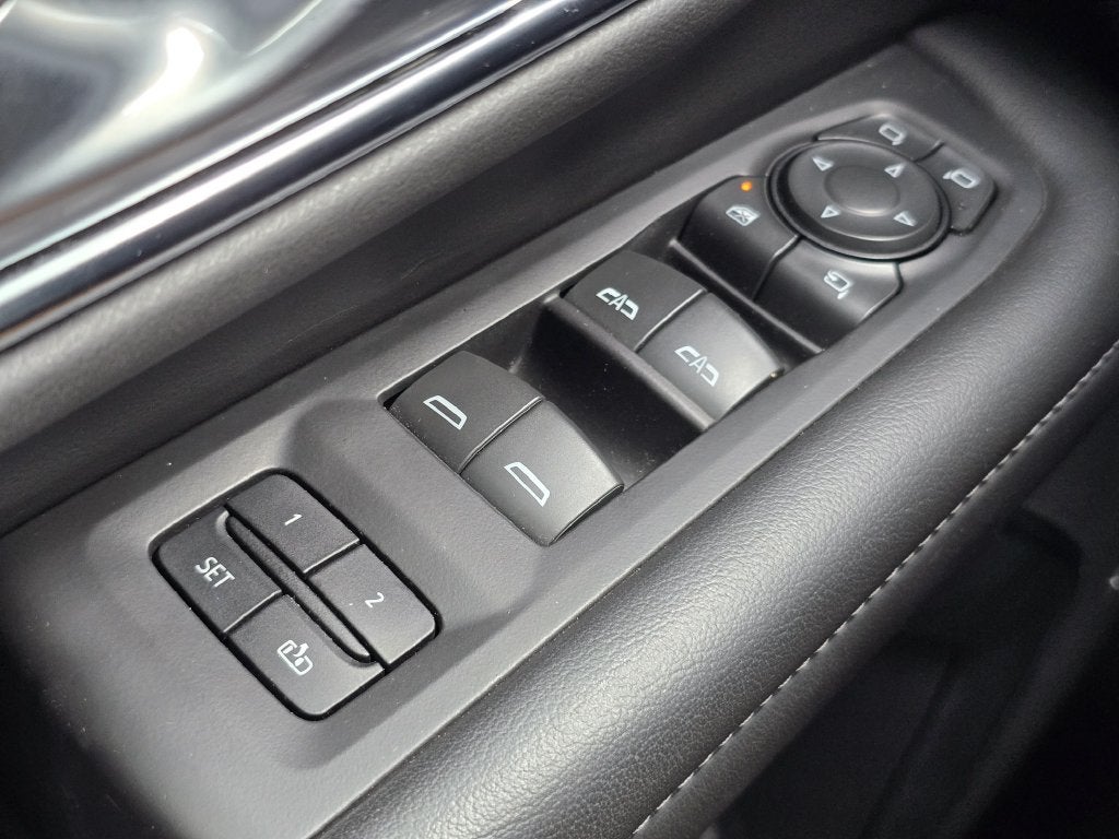 2022 Chevrolet Suburban LT