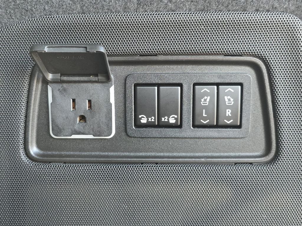 2022 Cadillac Escalade ESV Premium