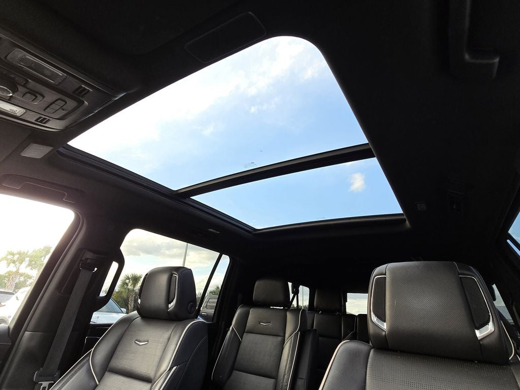 2022 Cadillac Escalade ESV Premium