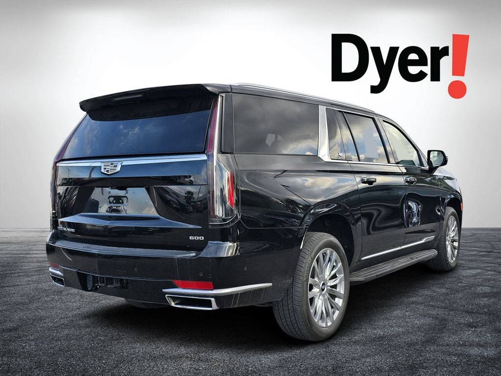 2022 Cadillac Escalade ESV Premium