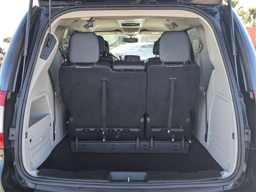 2015 Chrysler Town & Country Touring-L