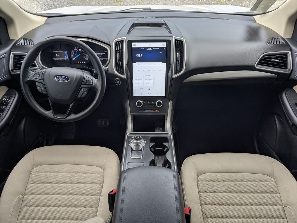 2021 Ford Edge SE