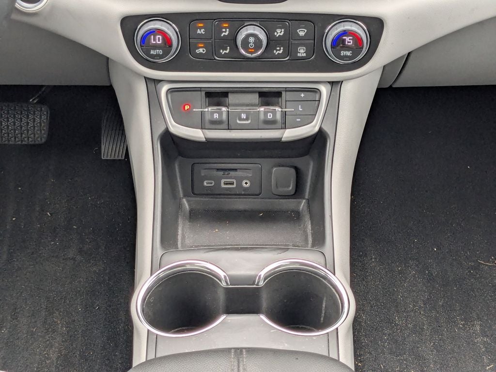 2023 GMC Terrain SLT