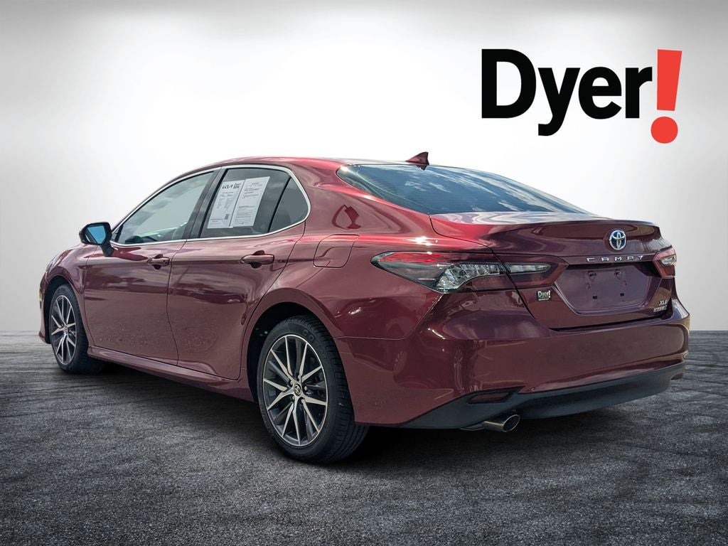 2022 Toyota Camry Hybrid XLE