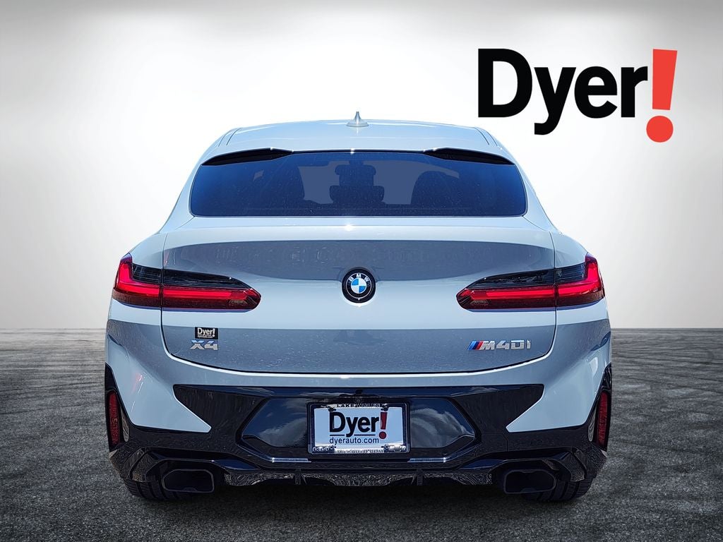2023 BMW X4 M40i