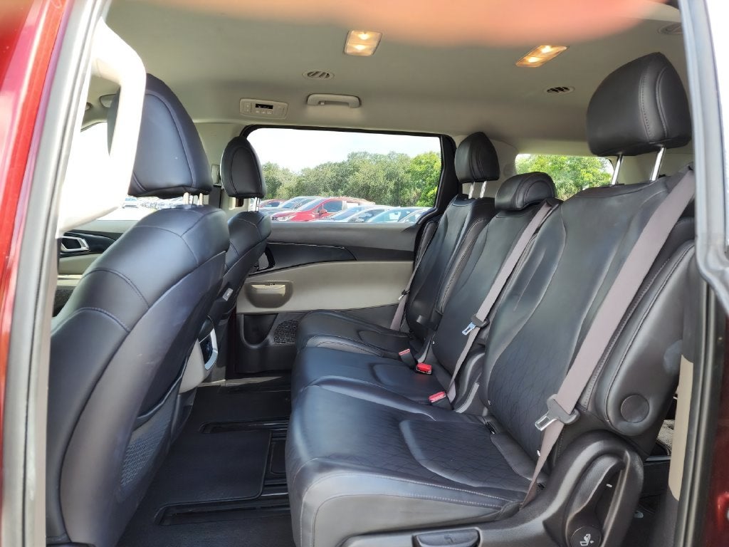 2025 Kia Carnival LXS