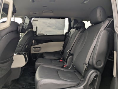 2022 Kia Carnival SX