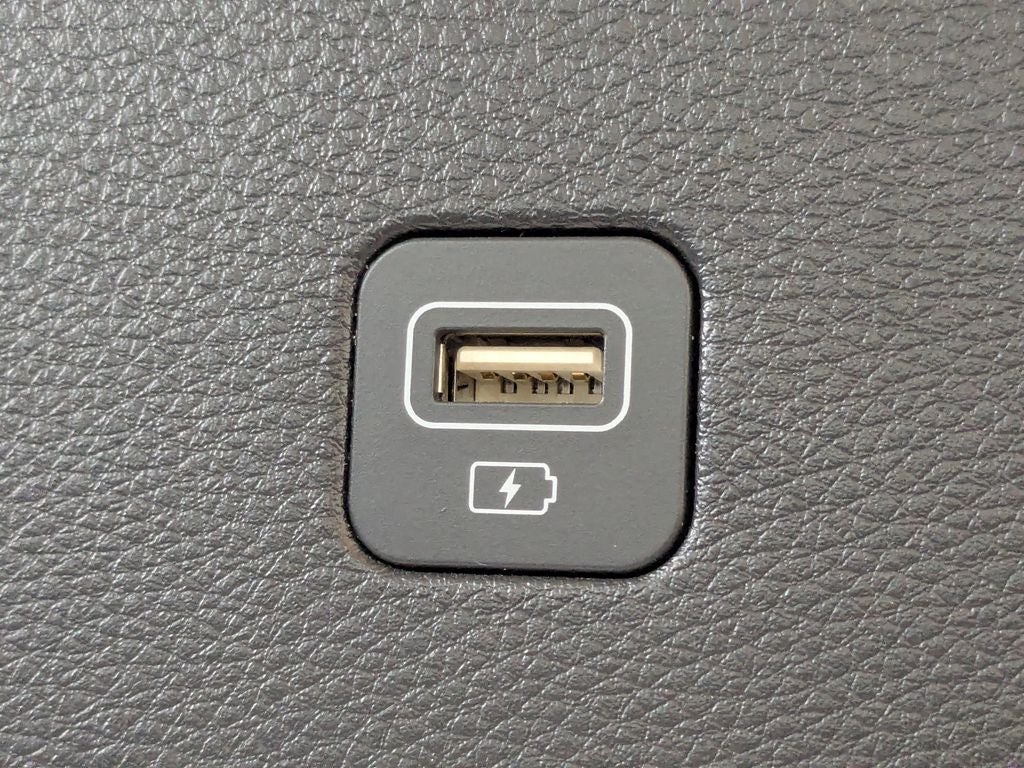 2024 Kia Carnival SX