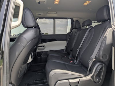 2024 Kia Carnival SX