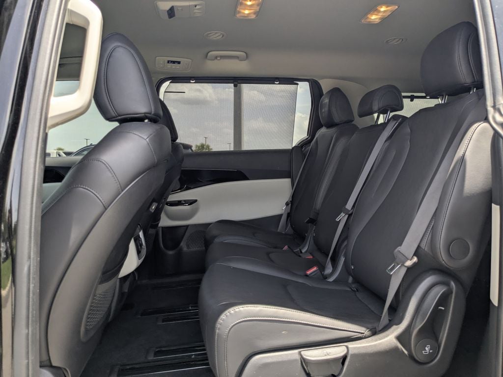 2024 Kia Carnival SX