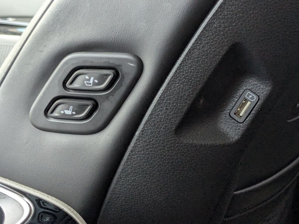 2024 Kia Carnival SX
