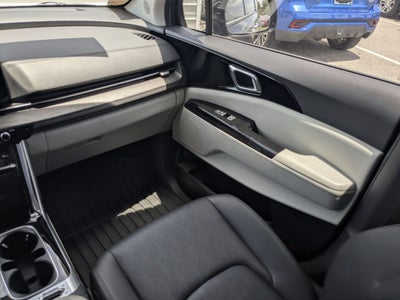 2024 Kia Carnival SX