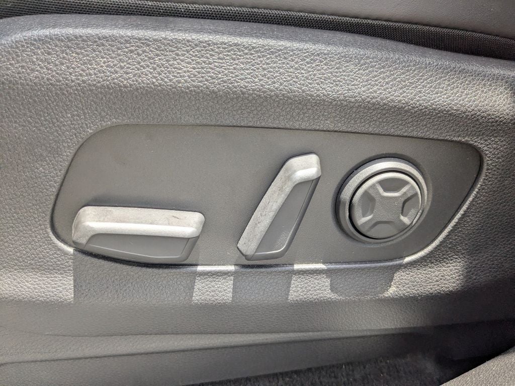 2024 Kia Carnival SX