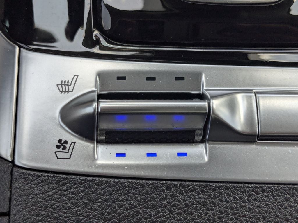 2024 Kia Carnival SX