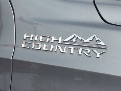 2022 Chevrolet Suburban High Country