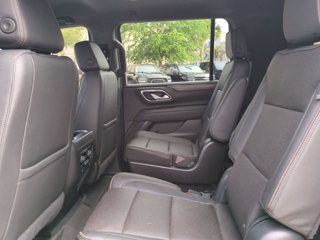 2022 Chevrolet Suburban High Country