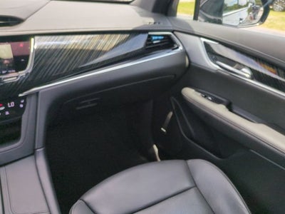 2025 Cadillac XT6 Premium Luxury