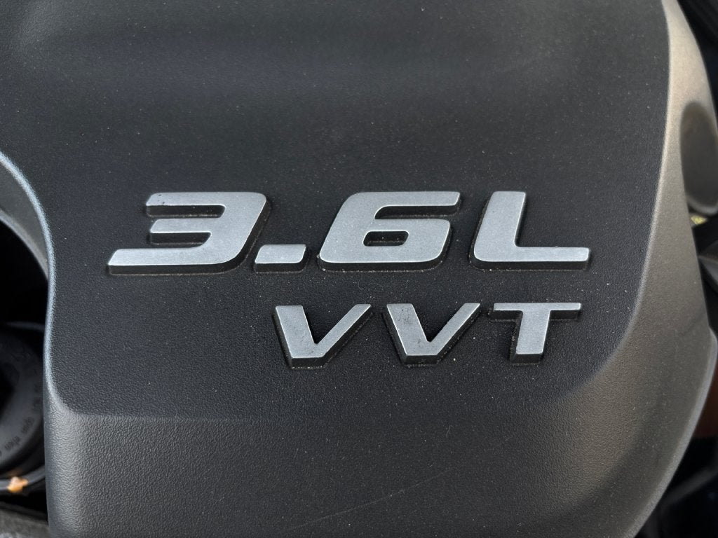 2013 Dodge Challenger SXT