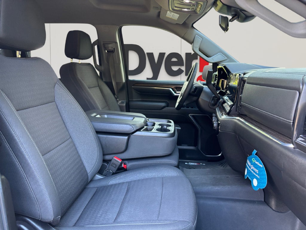 2024 Chevrolet Silverado 1500 LT LT1