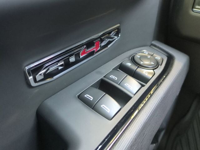 2025 GMC Sierra 1500 AT4X