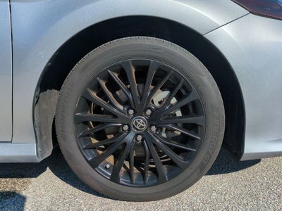 2020 Toyota Camry Hybrid XLE