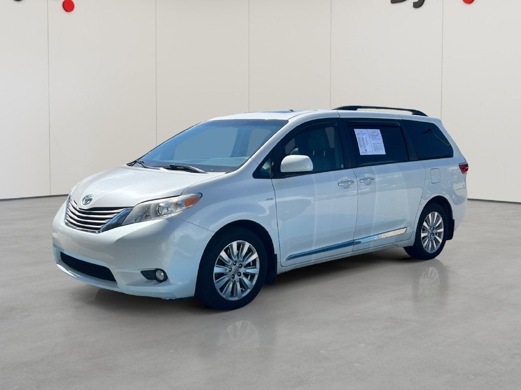 2017 Toyota Sienna XLE