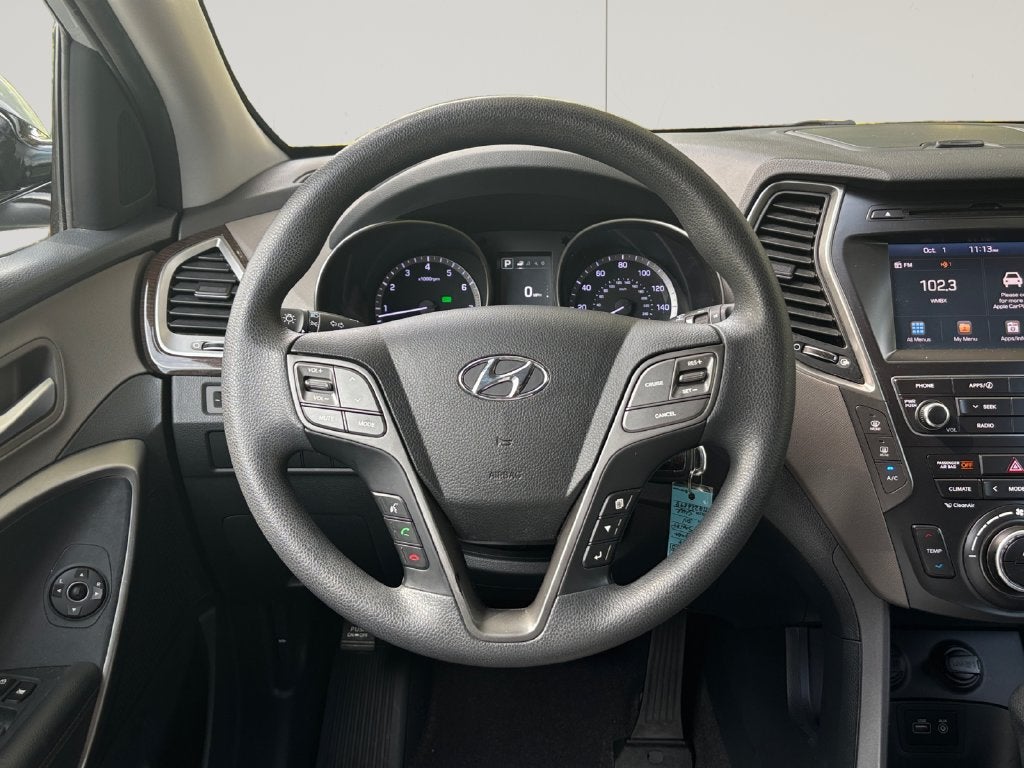 2017 Hyundai Santa Fe SE
