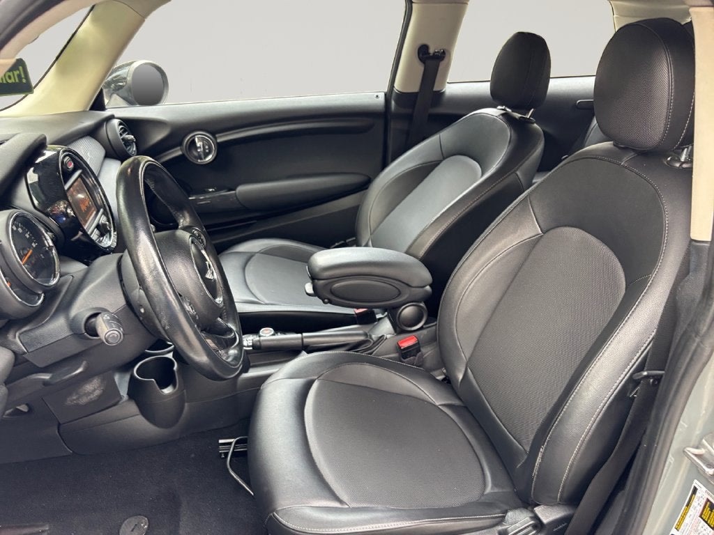 2017 MINI Cooper Base